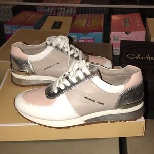 Micheal kors sneakers